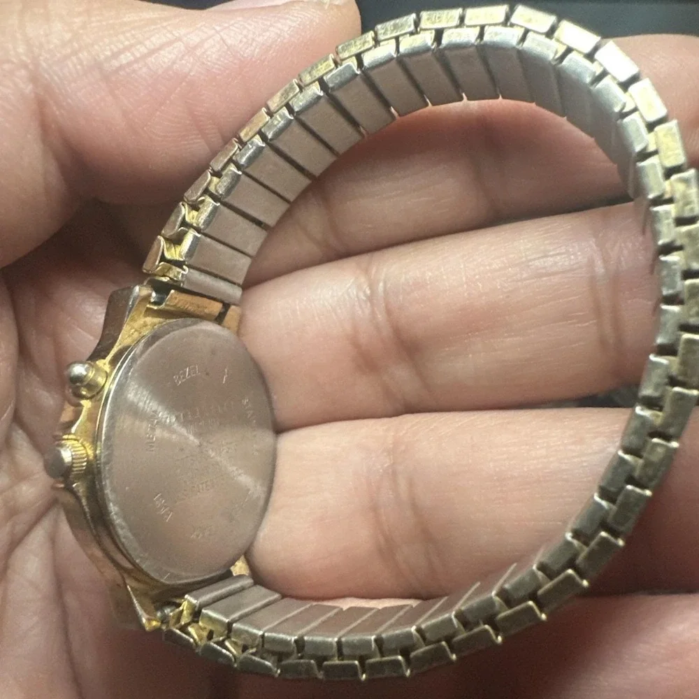 Works Vintage Milan GloWatch ladies Watch Gold‎ Tone New Battery 29mm Fit 6.5in